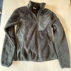 Women’s Columbia fleece jacket